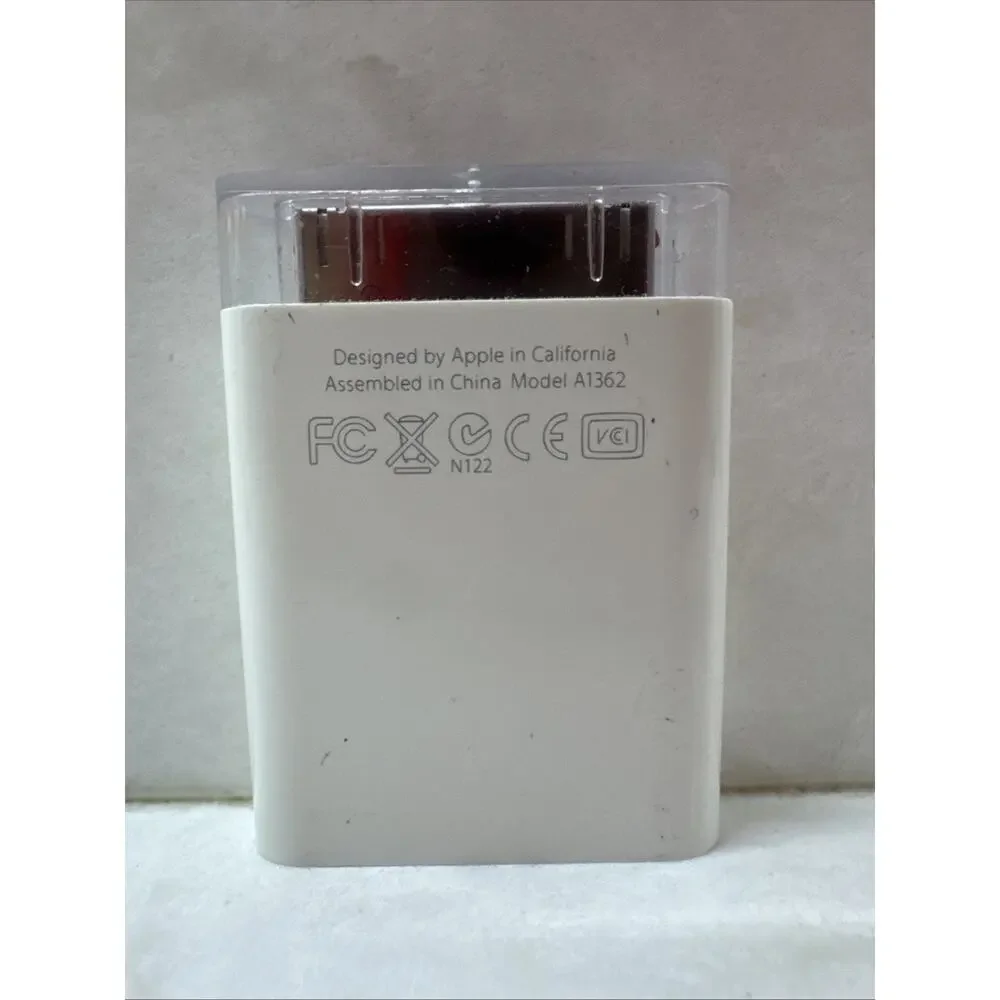 Apple A1362 iPad Iphone Adapter - SD Card Reader- K1a